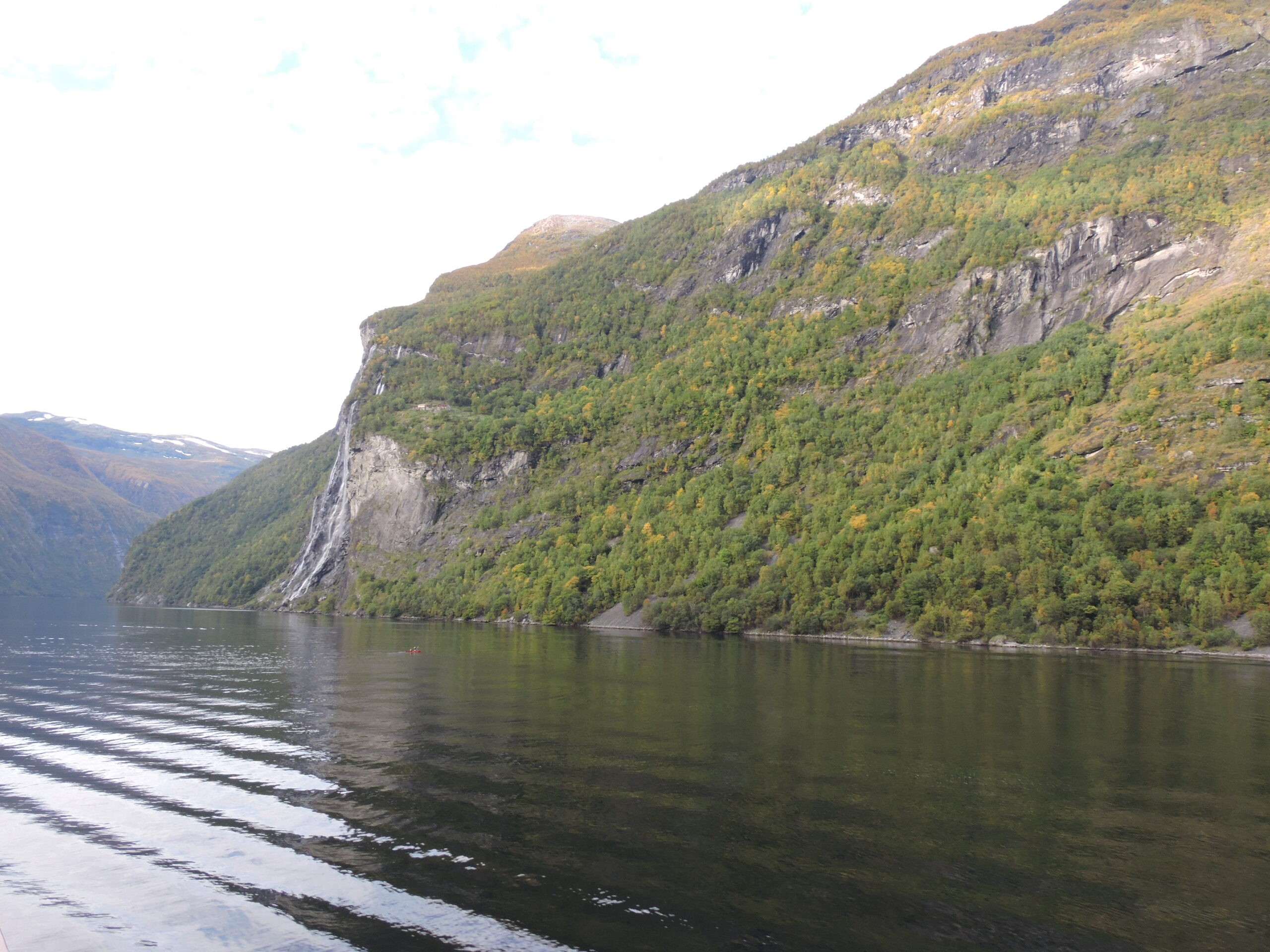 Cascades Sept Soeurs Geiranger