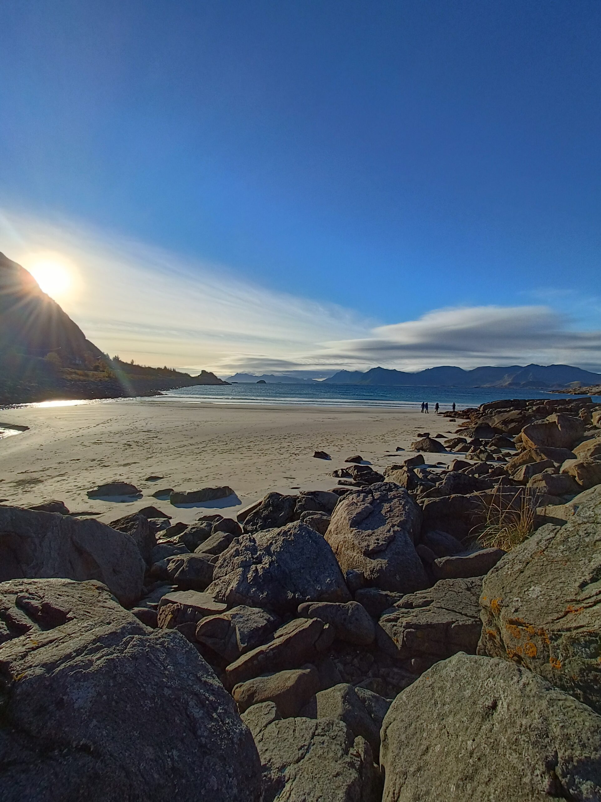 Rørvikstranda, petite plage près de Henningsvær aux Lofoten